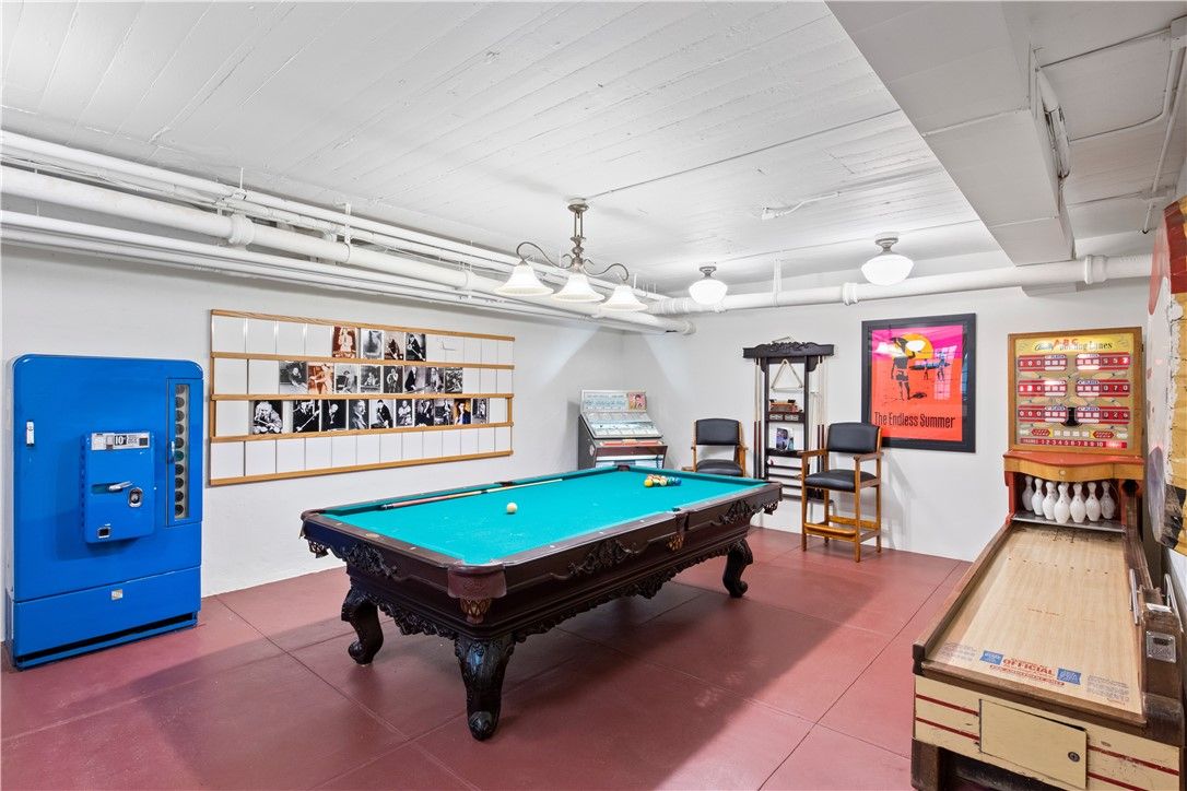 Billiard Table, Chandelier, Game Room, Interior