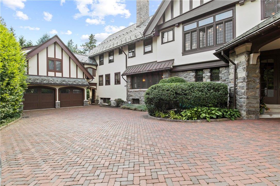 Attached, Exterior, Facade, Tudor Revival