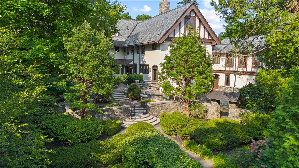 Exterior, Facade, Tudor Revival