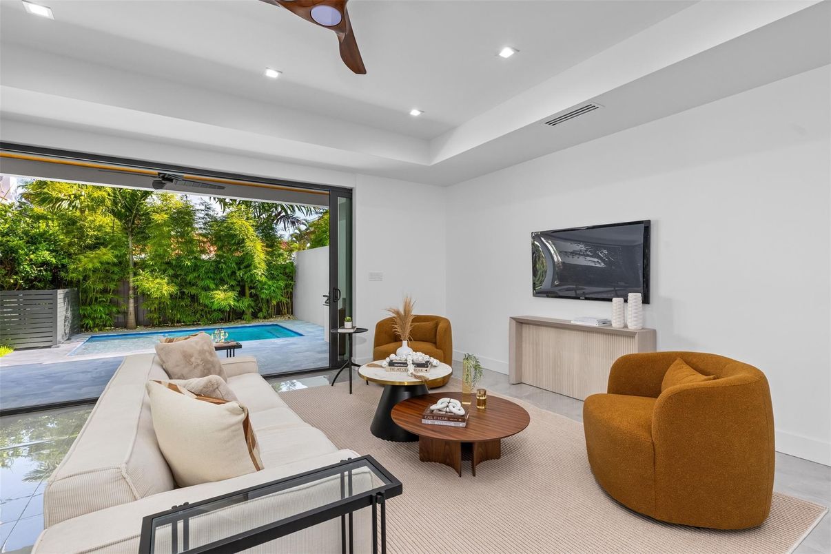 Interior, Living room, Pool, Recessed Lighting