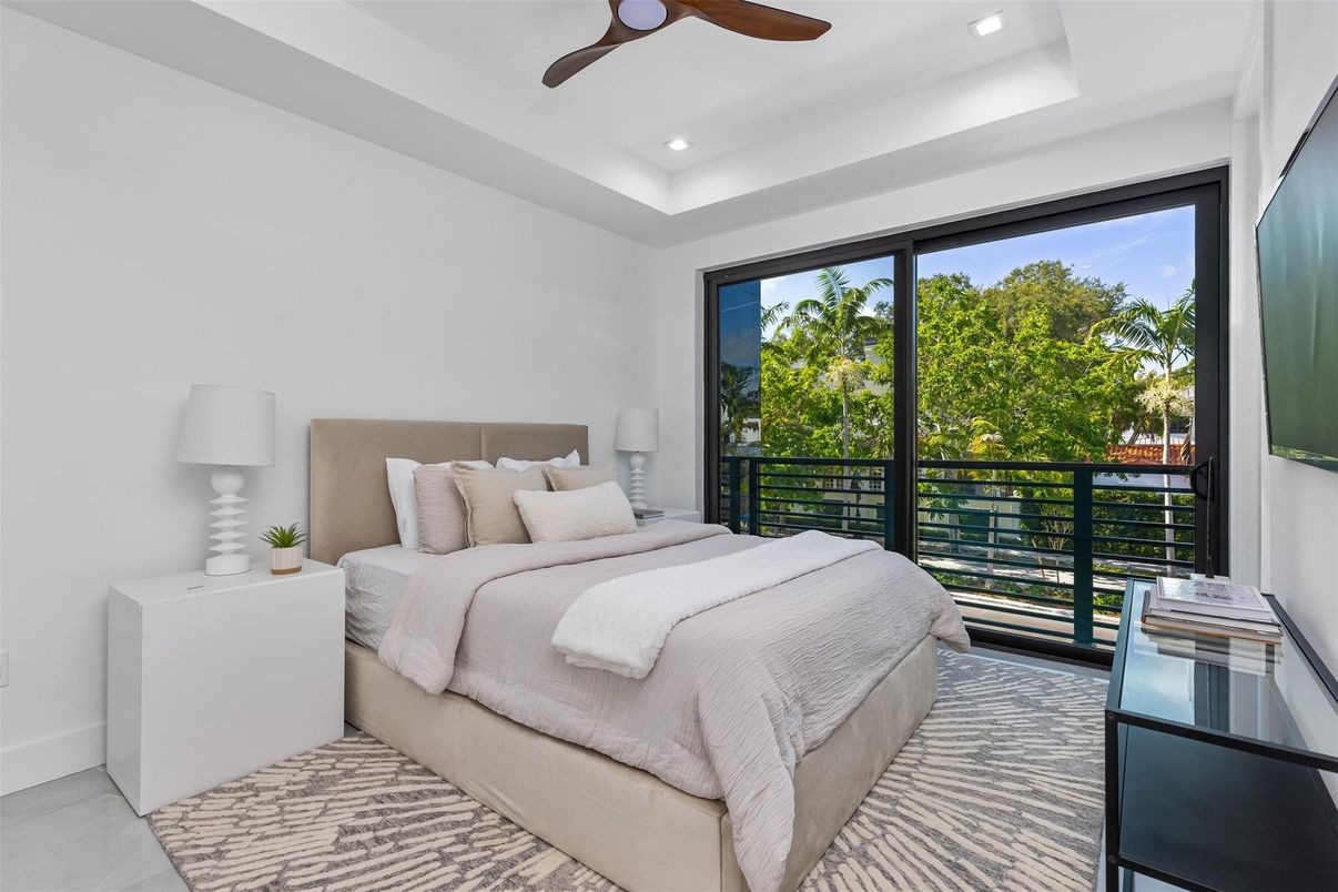 Bedroom, Interior, Recessed Lighting
