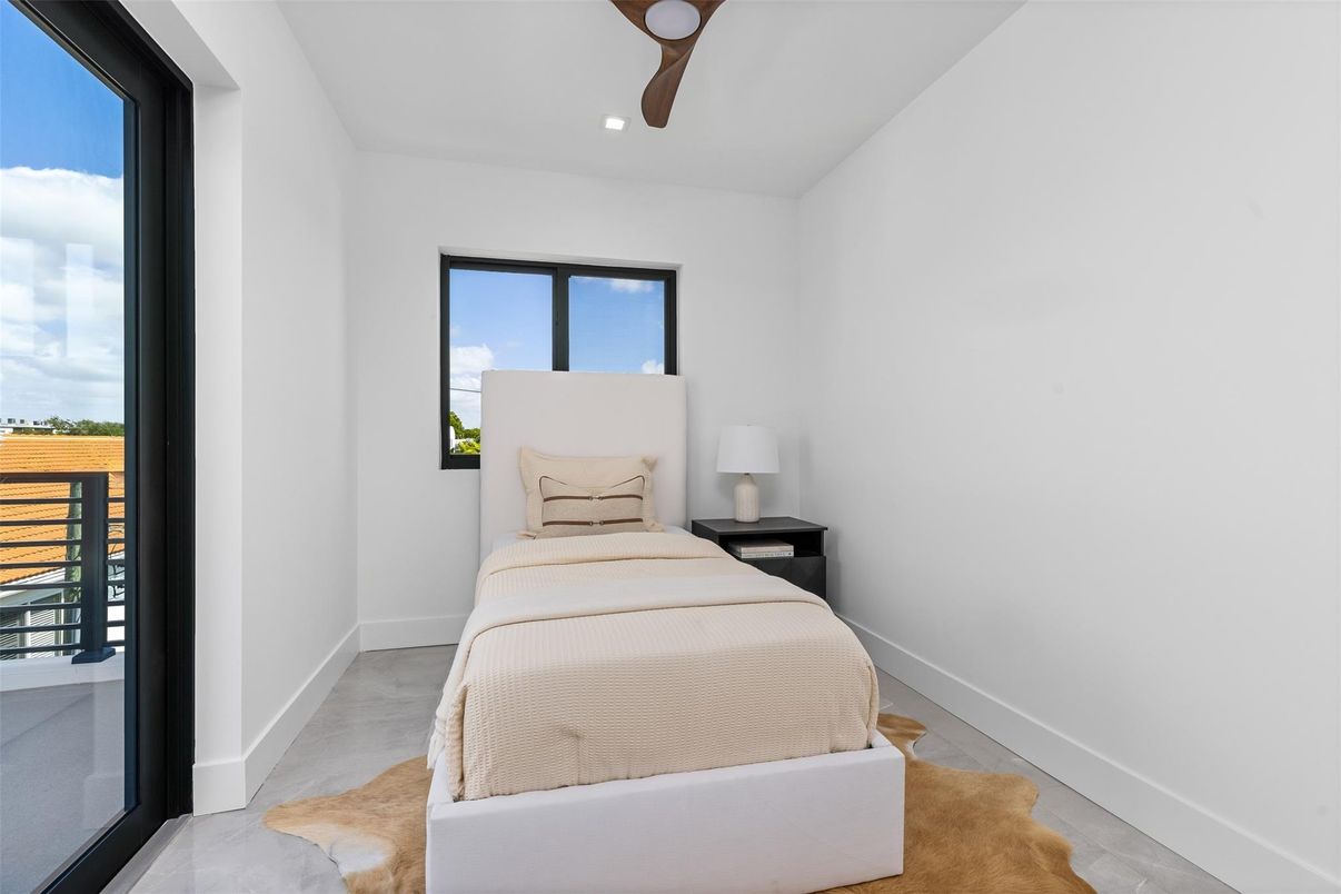 Bedroom, Interior, Recessed Lighting