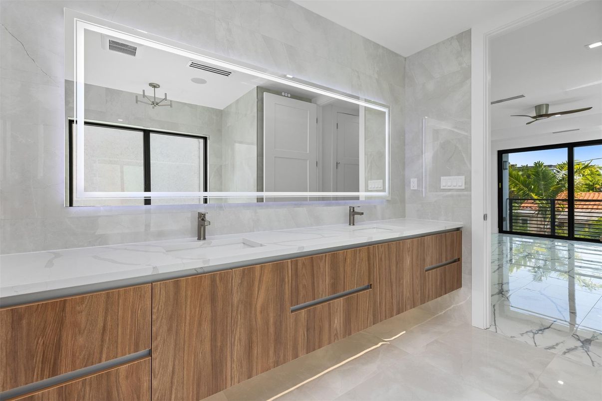 Bathroom, Dual Sink Vanities, Interior, Marble, Recessed Lighting