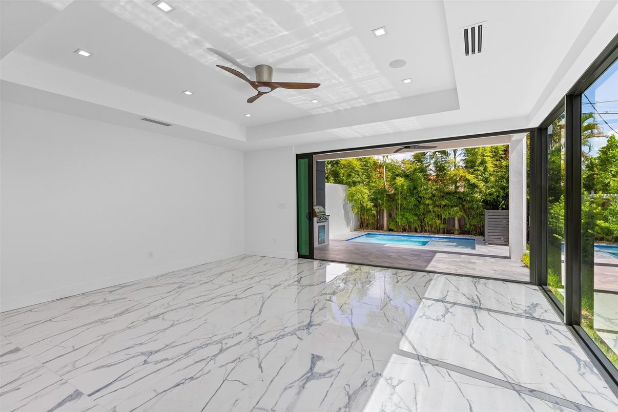 Empty room, Interior, Marble, Recessed Lighting