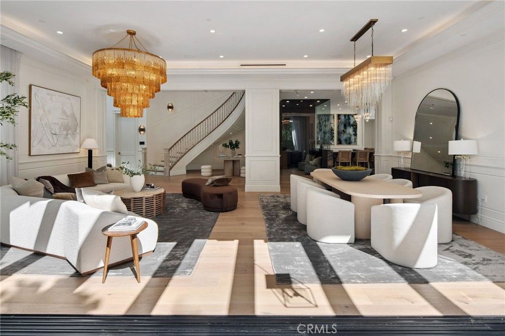 Chandelier, Dining room, Interior, Living room, Recessed Lighting, Wood Texture Flooring
