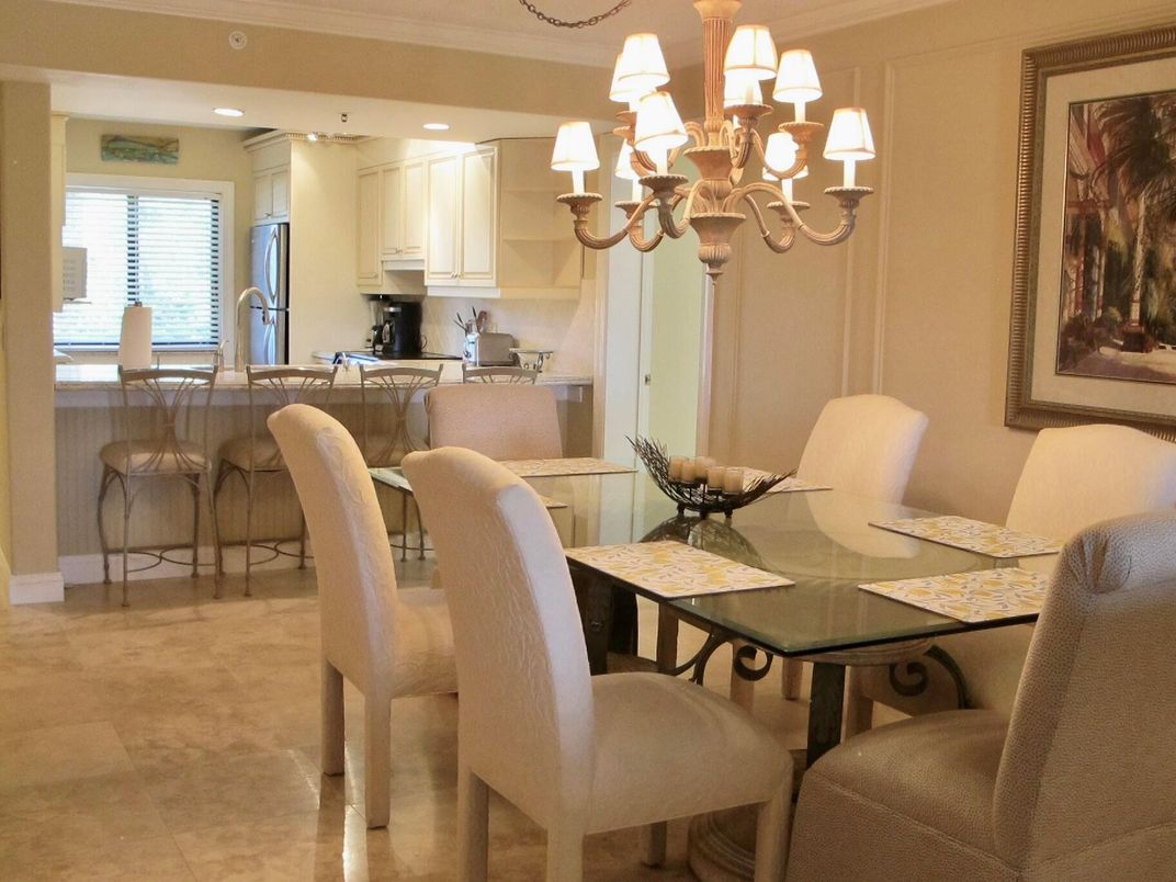 Chandelier, Dining room, Interior, Kitchen, Recessed Lighting