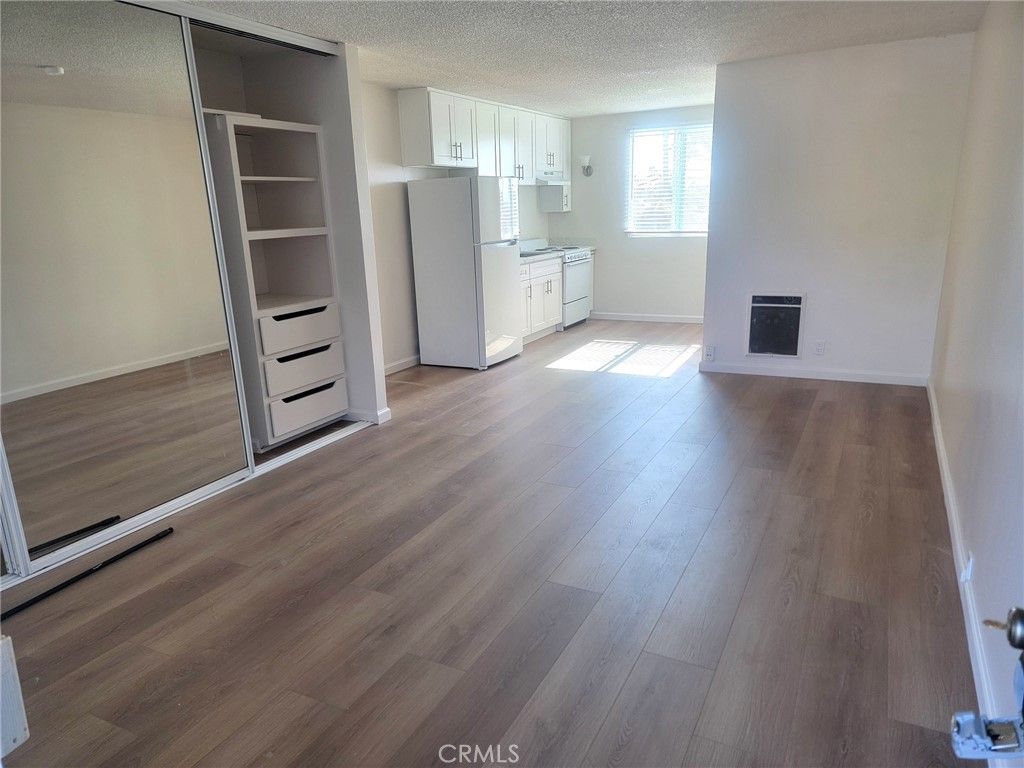 Empty room, Fireplace, Interior, Wood Texture Flooring
