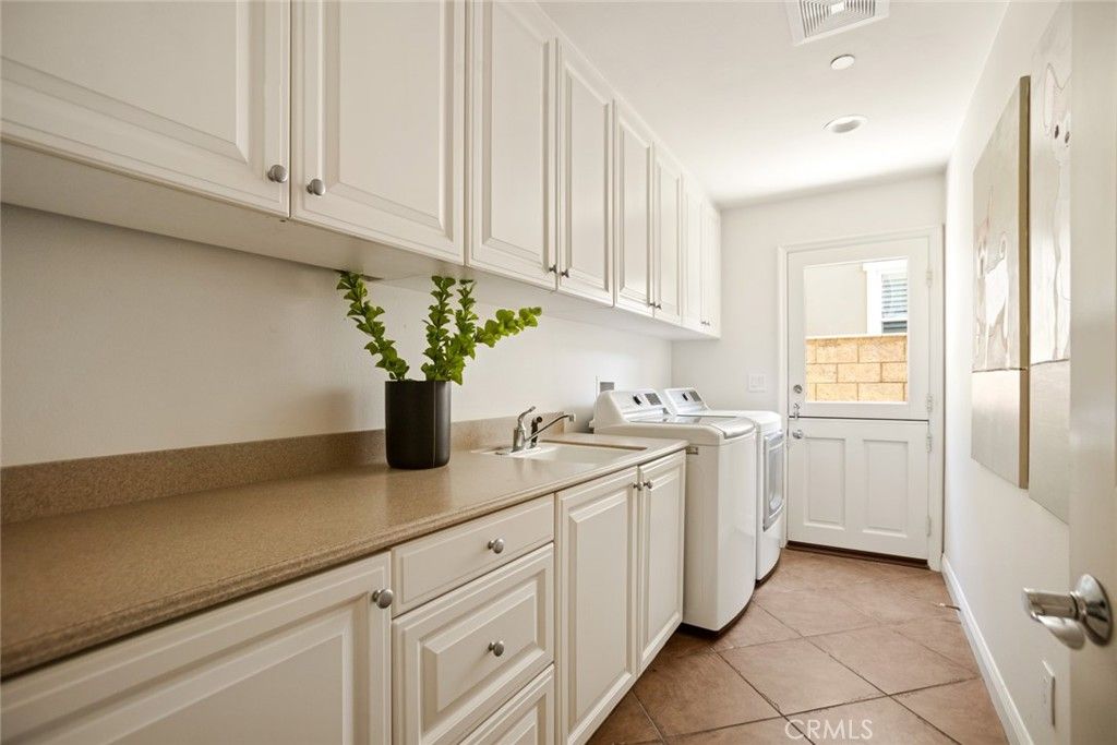 Interior, Recessed Lighting, Washer