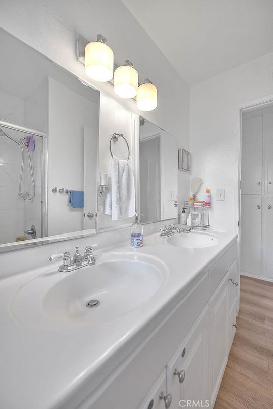 Bathroom, Dual Sink Vanities, Interior, Wood Texture Flooring