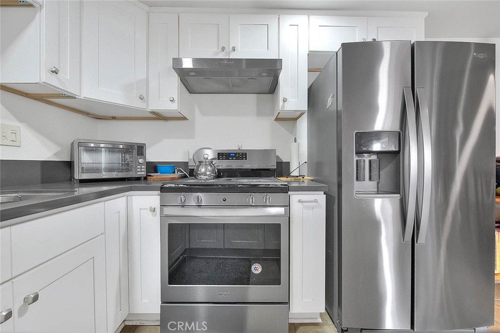 Interior, Kitchen, Stainless Steel Appliances