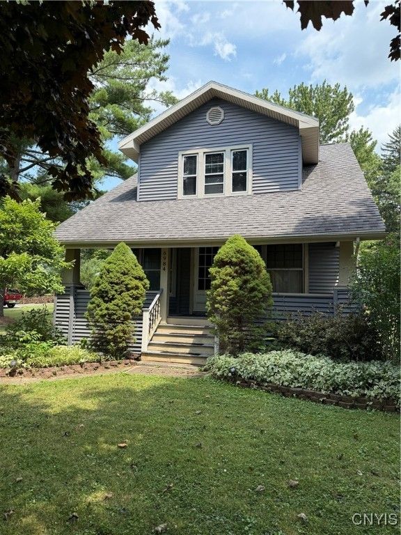 Exterior, Facade, American Craftsman