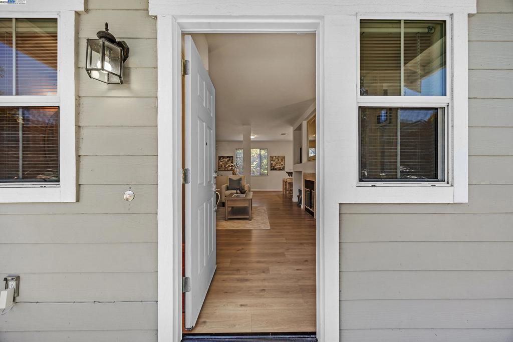 Exterior, Wood Texture Flooring