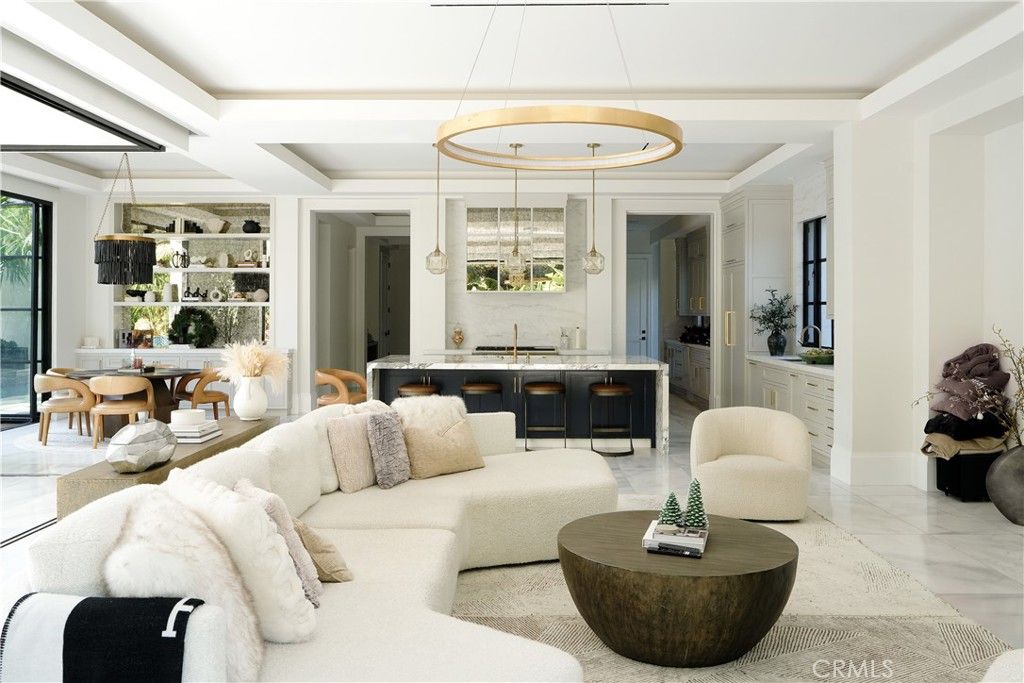 Dining room, Interior, Living room, Pendant Lights