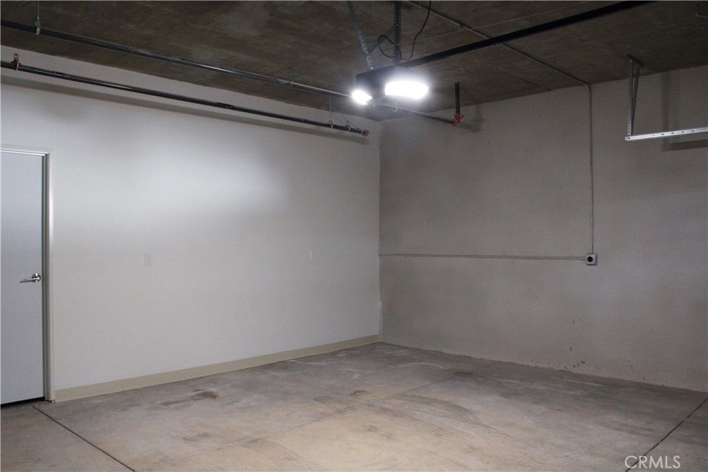 Empty room, Garage, Interior