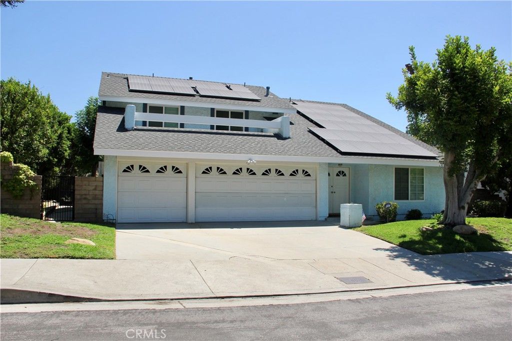 Attached, Exterior, Facade, Solar Panels, Ranch