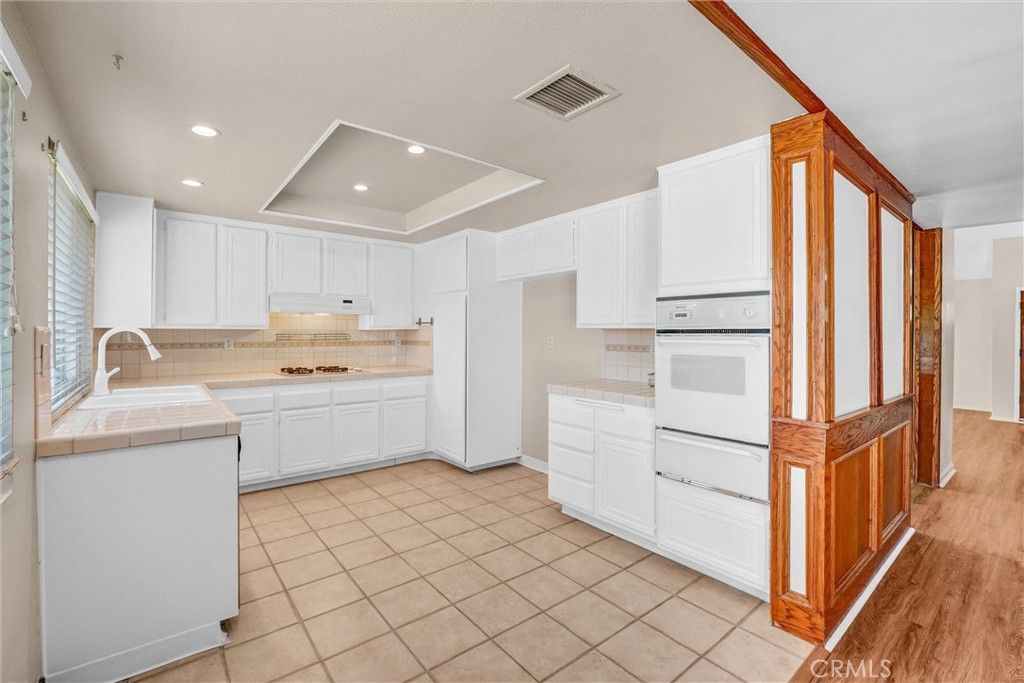 Interior, Kitchen, Recessed Lighting, Tile Countertops