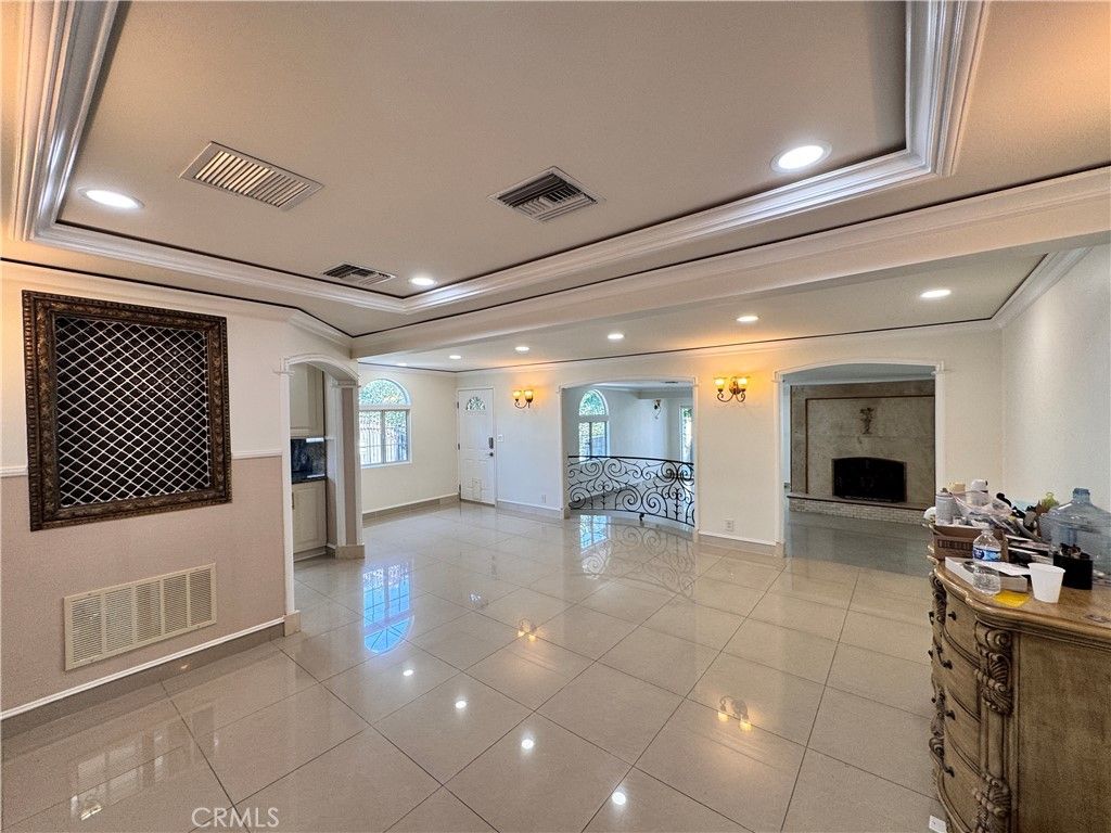 Fireplace, Interior, Recessed Lighting