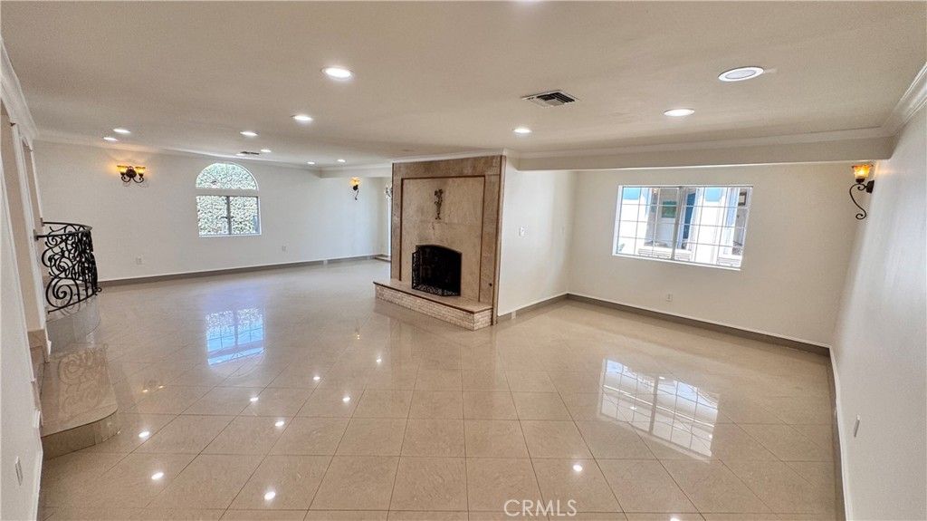 Empty room, Fireplace, Interior, Recessed Lighting