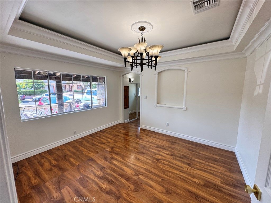 Chandelier, Empty room, Interior, Wood Texture Flooring