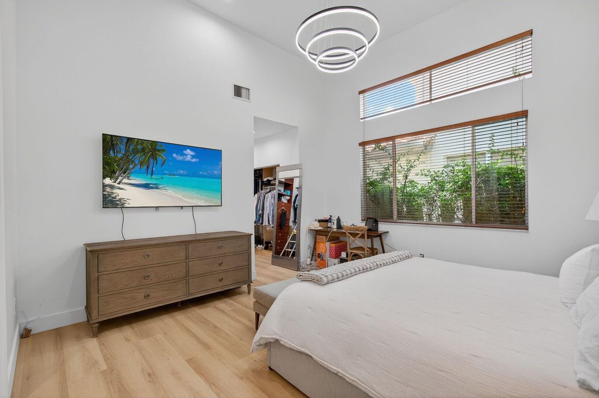 Bedroom, Interior, Pendant Lights, Wood Texture Flooring