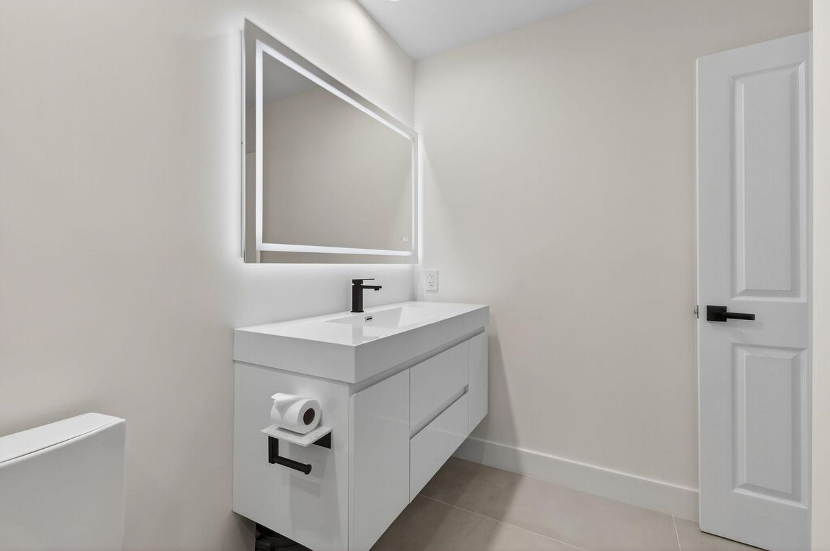 Bathroom, Interior