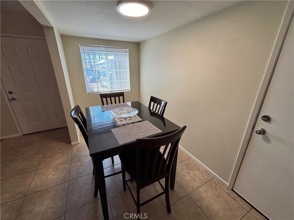 Dining room, Interior