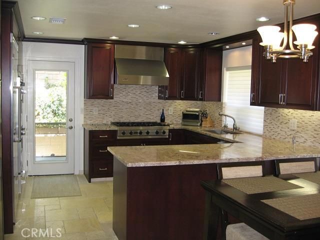 Chandelier, Interior, Kitchen, Recessed Lighting, Stainless Steel Appliances