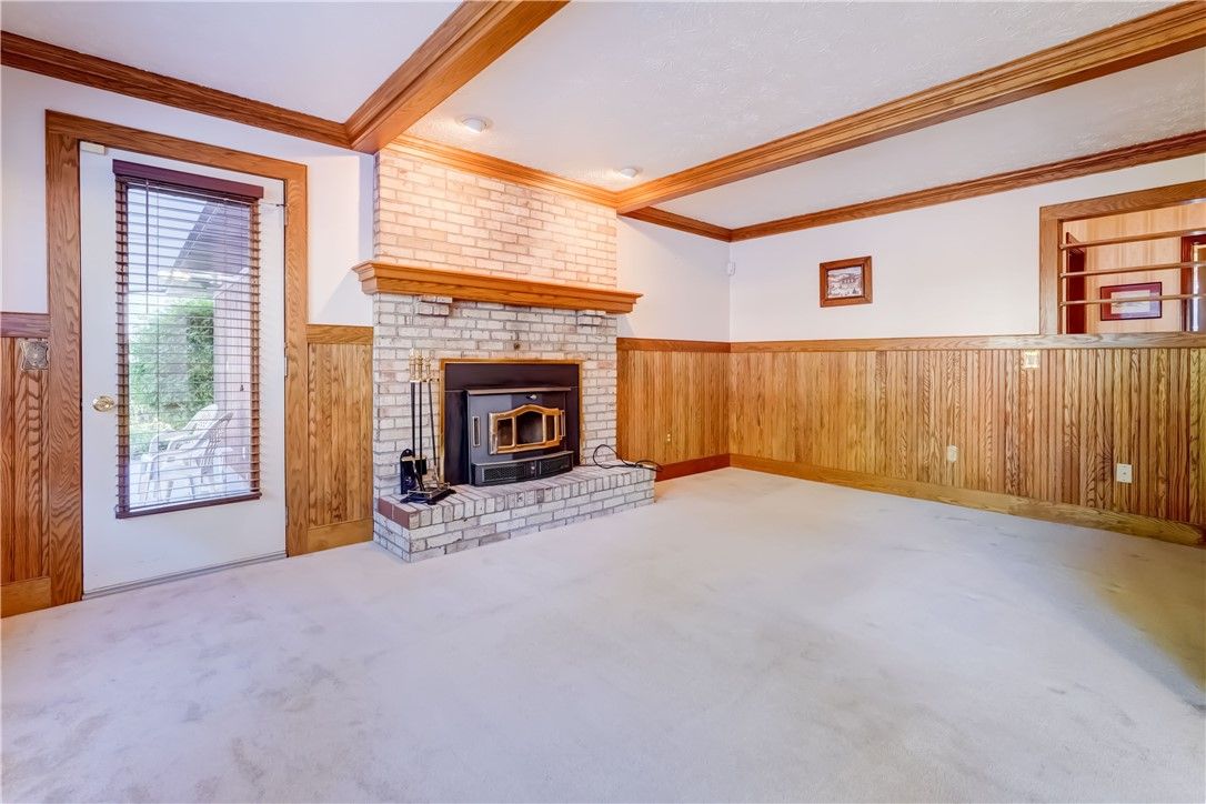 Empty room, Fireplace, Interior