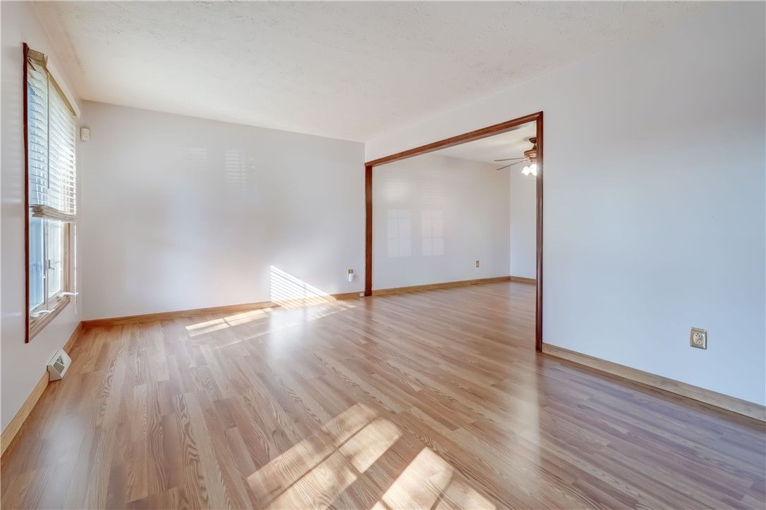 Empty room, Interior, Wood Texture Flooring