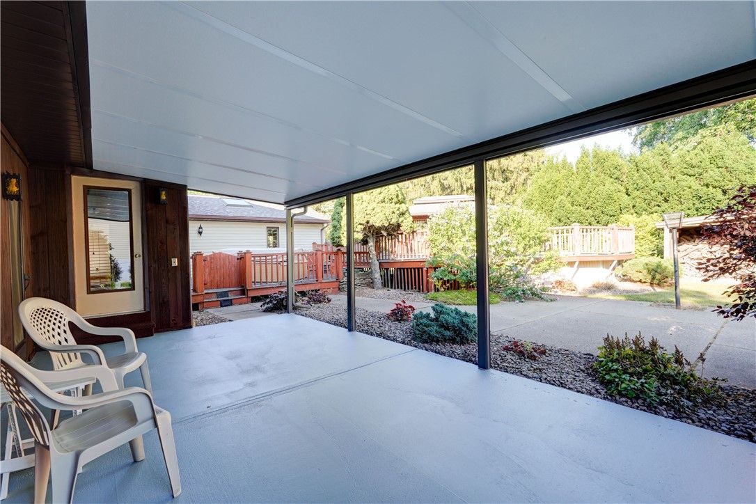 Exterior, Sun Room