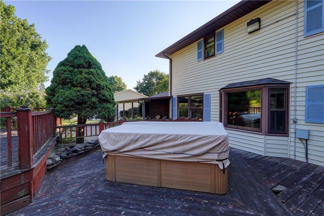 Exterior, Hot Tub