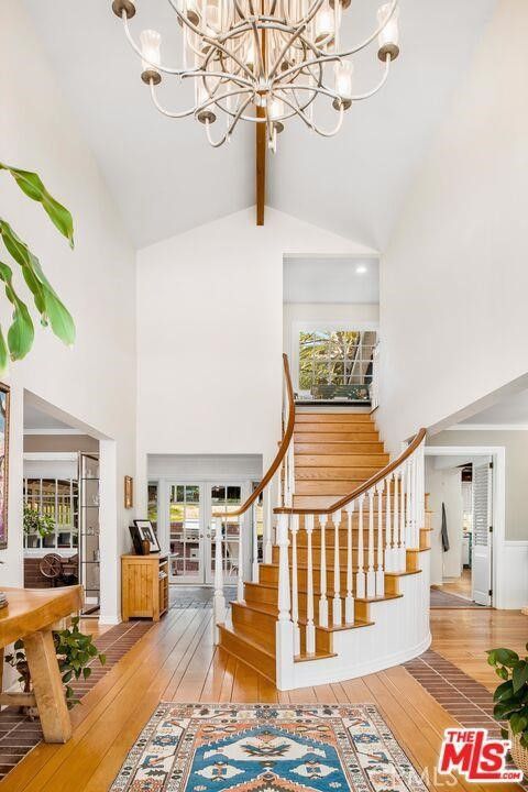 Chandelier, Interior, Wood Texture Flooring