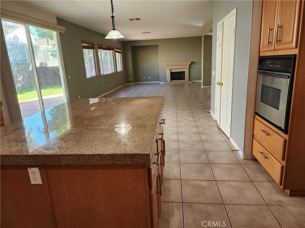 Empty room, Fireplace, Interior, Kitchen, Pendant Lights