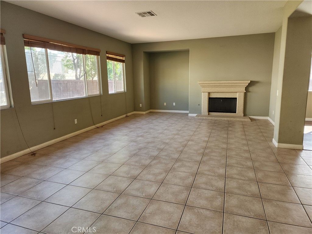 Empty room, Fireplace, Interior