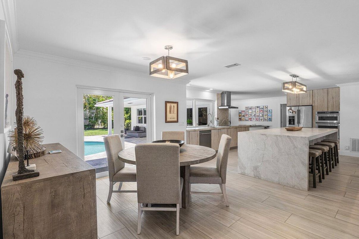 Dining room, Interior, Kitchen, Pendant Lights, Stainless Steel Appliances, Wood Texture Flooring