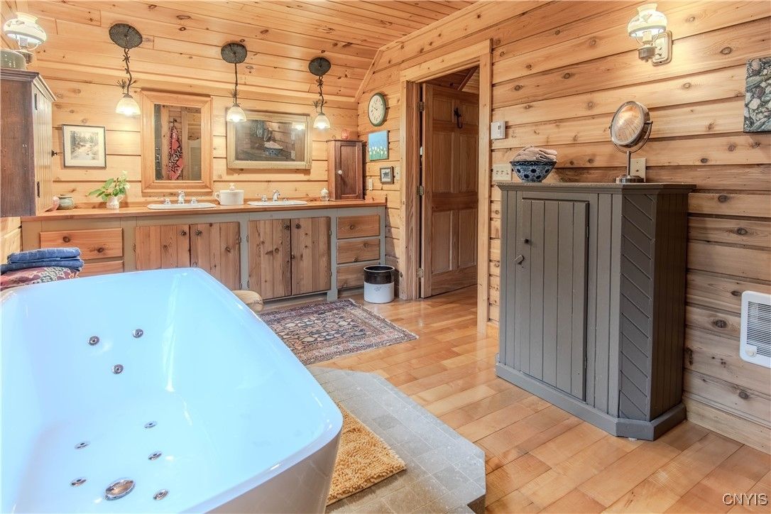 Hot Tub, Interior, Pendant Lights, Wooden Ceilings, Wood Texture Flooring, Wooden Walls