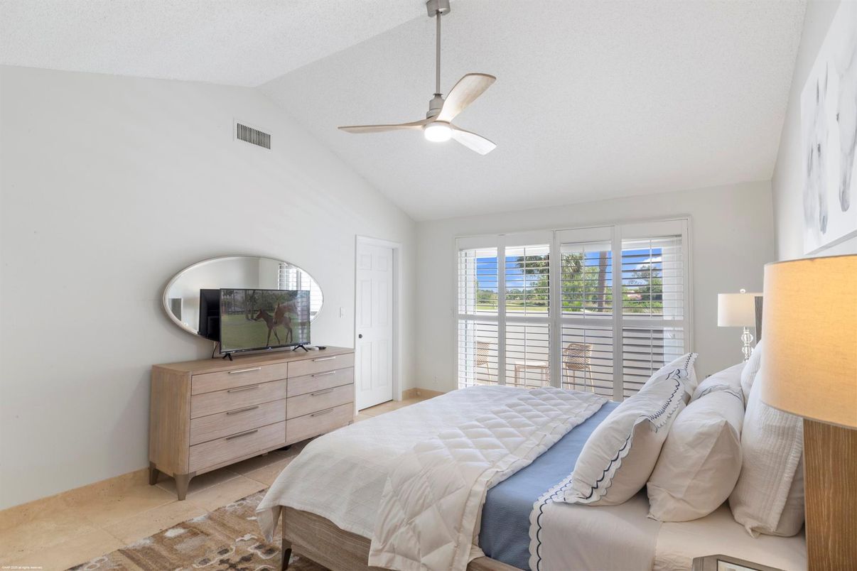 Dining room, Interior, Pendant Lights, Recessed Lighting