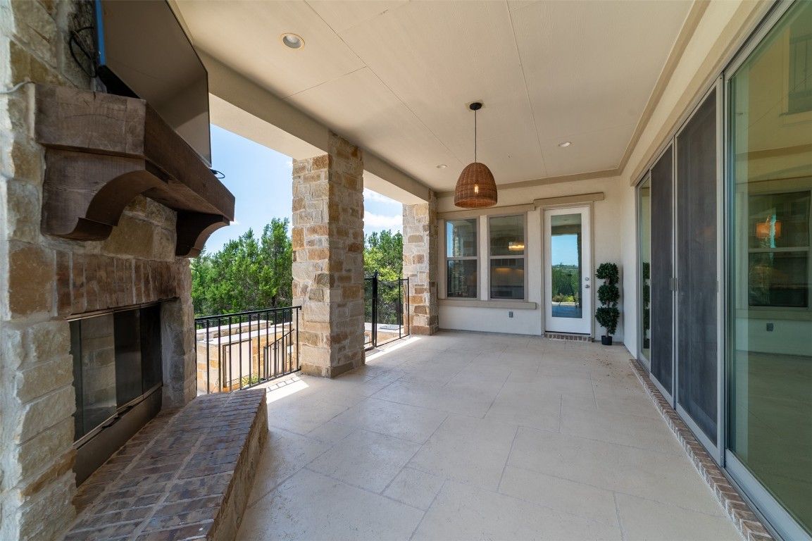 Exterior, Fireplace, Pendant Lights