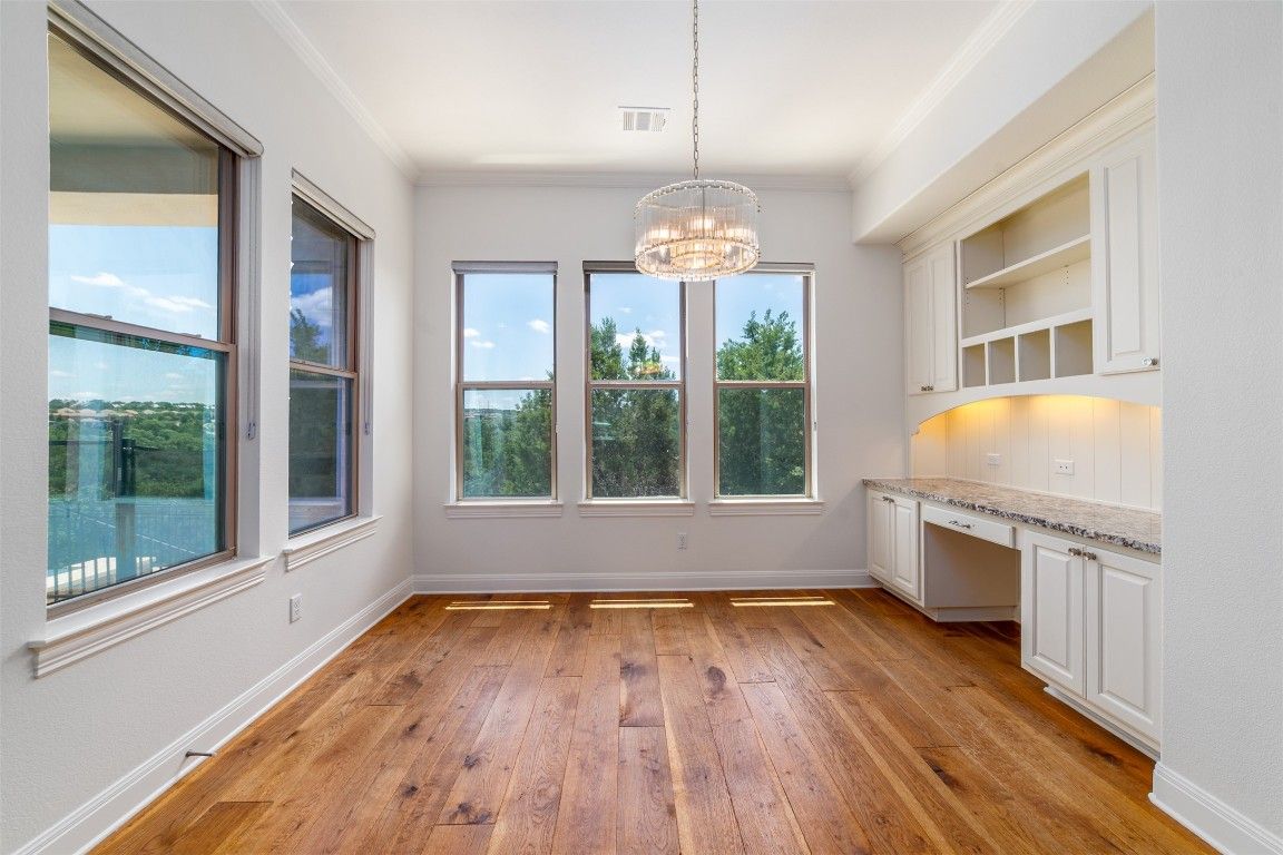 Chandelier, Empty room, Interior, Pendant Lights, Wood Texture Flooring