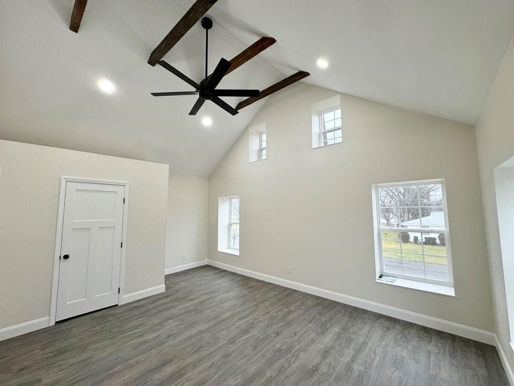 Empty room, Interior, Recessed Lighting, Wooden Beams, Wood Texture Flooring