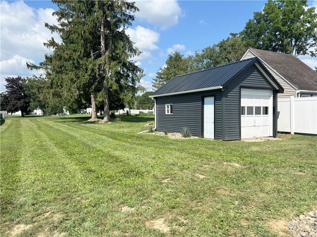 Backyard, Detached Garage, Exterior