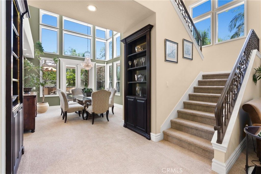 Dining room, Interior, Recessed Lighting