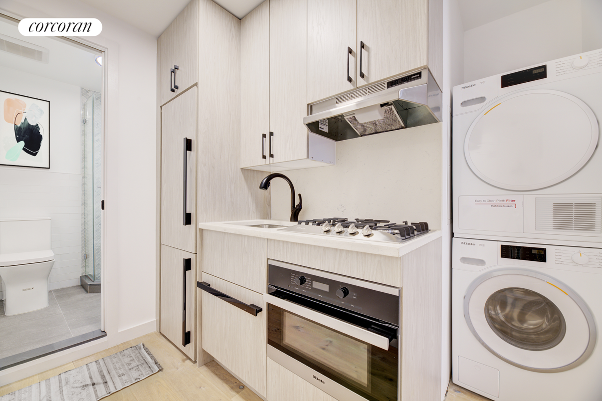 Interior, Kitchen, Washer, Wood Texture Flooring