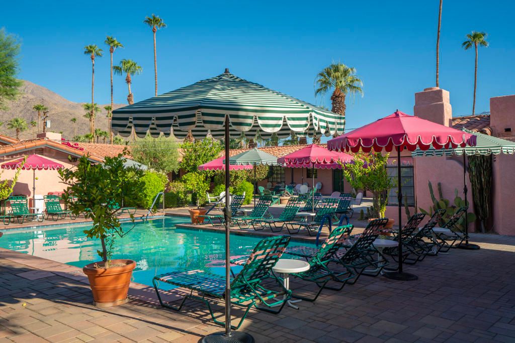 Exterior, Pool