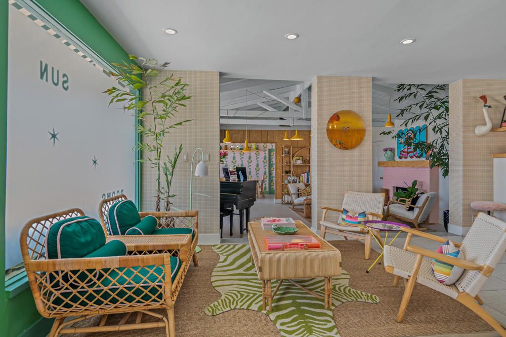 Interior, Living room, Piano, Recessed Lighting