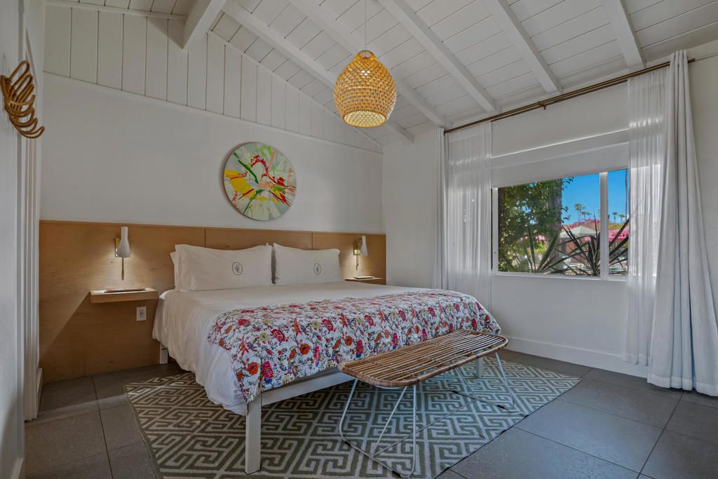 Bedroom, Interior, Pendant Lights
