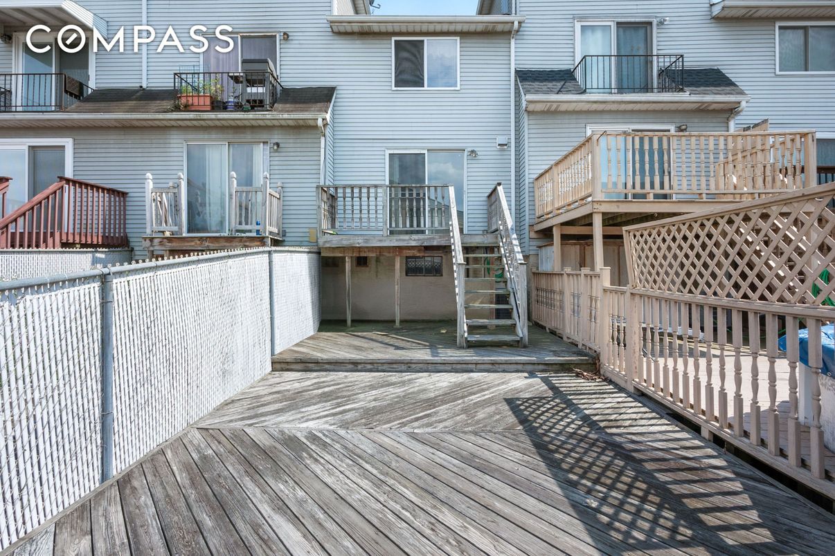 Exterior, Wood Texture Flooring