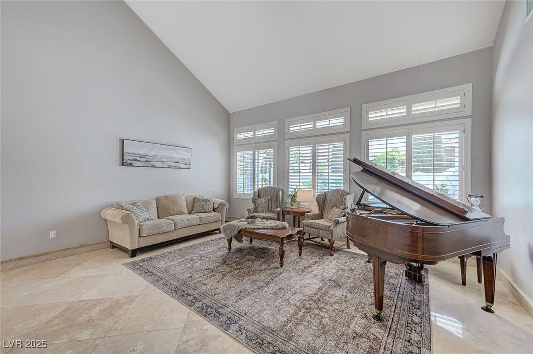Interior, Living room, Piano