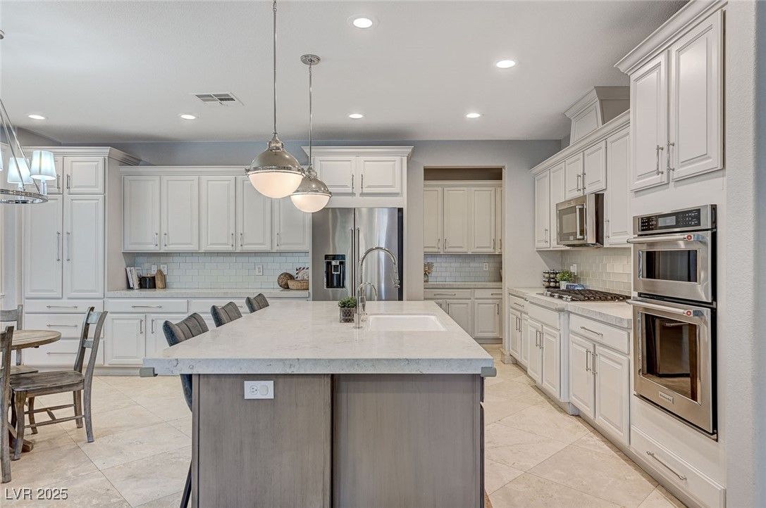 Interior, Kitchen, Pendant Lights, Recessed Lighting, Stainless Steel Appliances