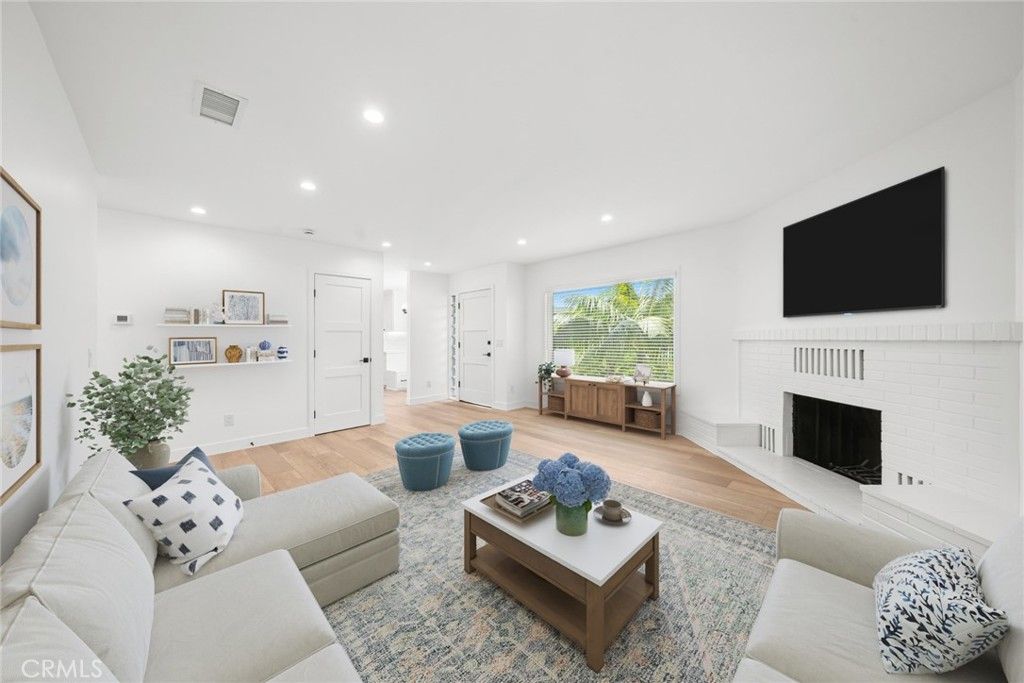 Fireplace, Interior, Living room, Recessed Lighting, Wood Texture Flooring